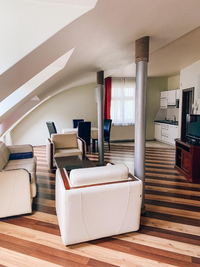 Riverside Apartments Thalia Карловы Вары Экстерьер фото