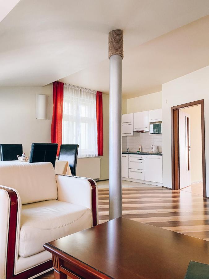 Riverside Apartments Thalia Карловы Вары Экстерьер фото