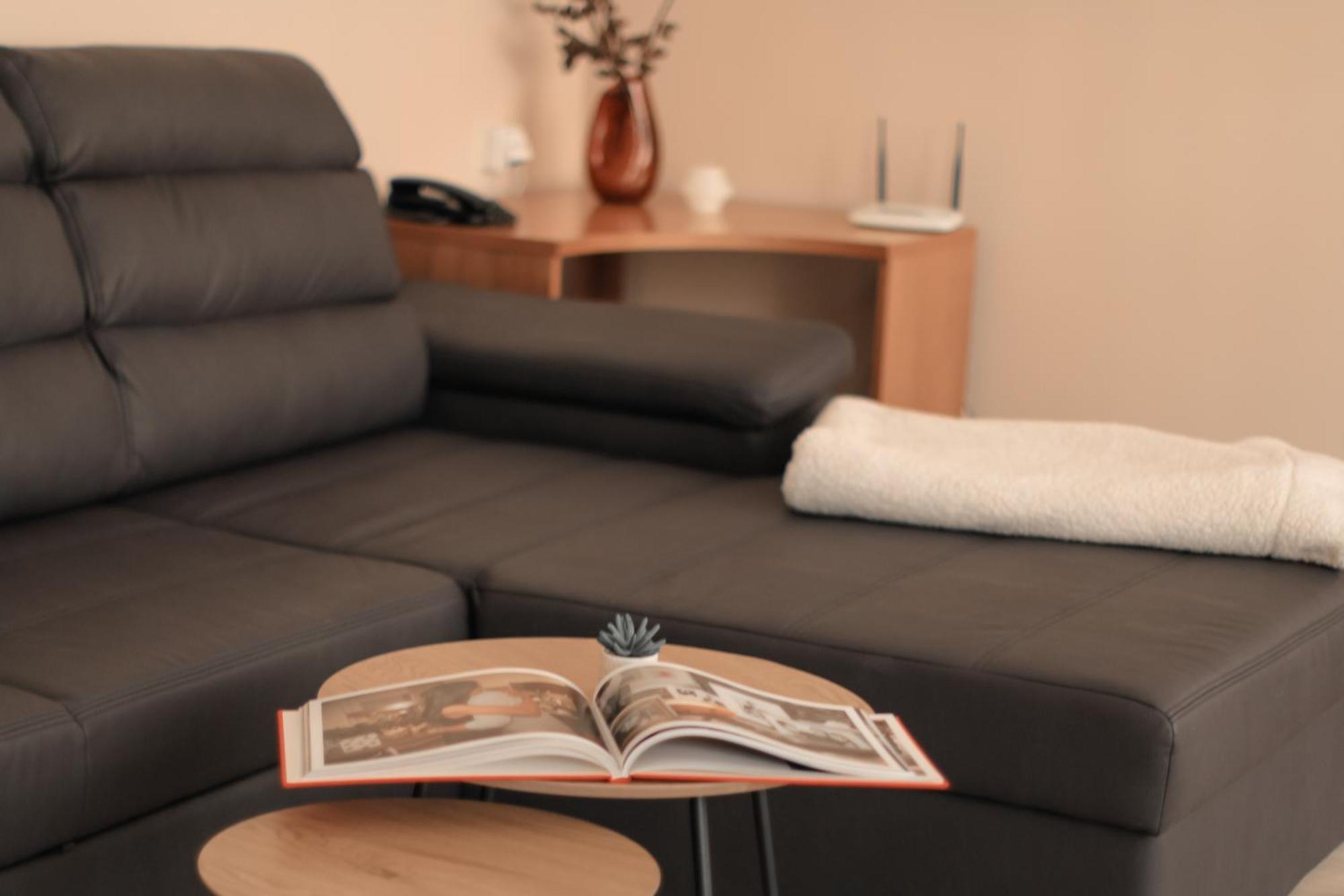 Riverside Apartments Thalia Карловы Вары Номер фото